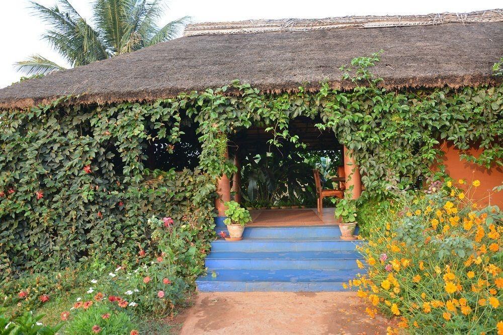 Hotel Red Earth Kabini à Begūr Extérieur photo